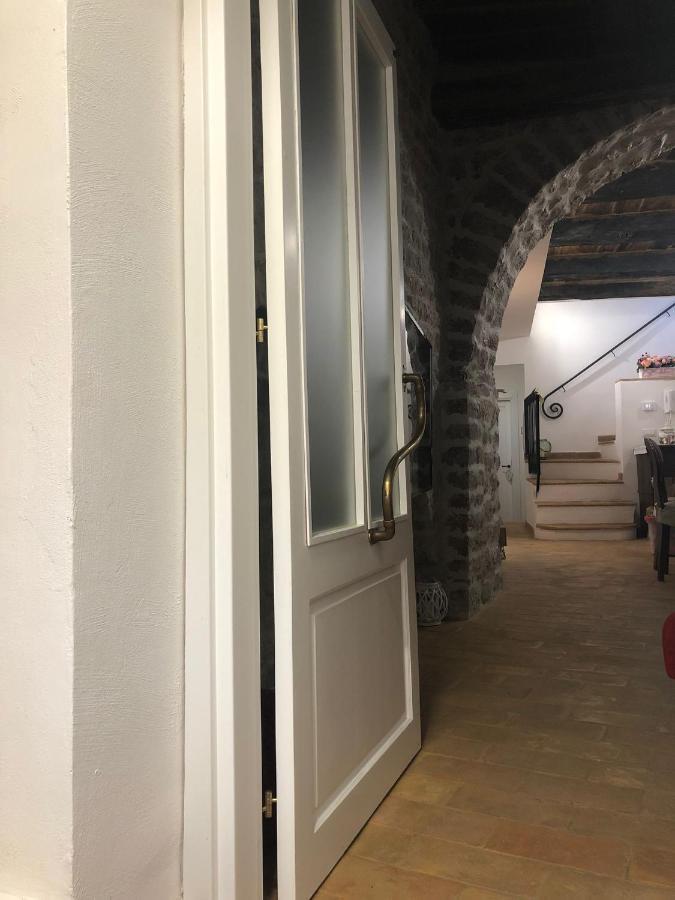 B&B Le Principesse Sermoneta Bagian luar foto