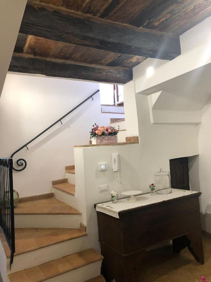 B&B Le Principesse Sermoneta Bagian luar foto
