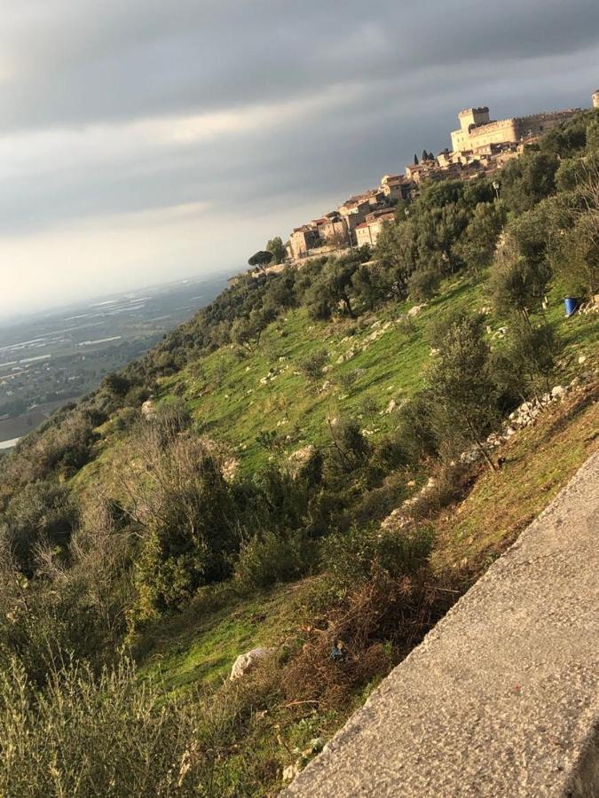 B&B Le Principesse Sermoneta Bagian luar foto