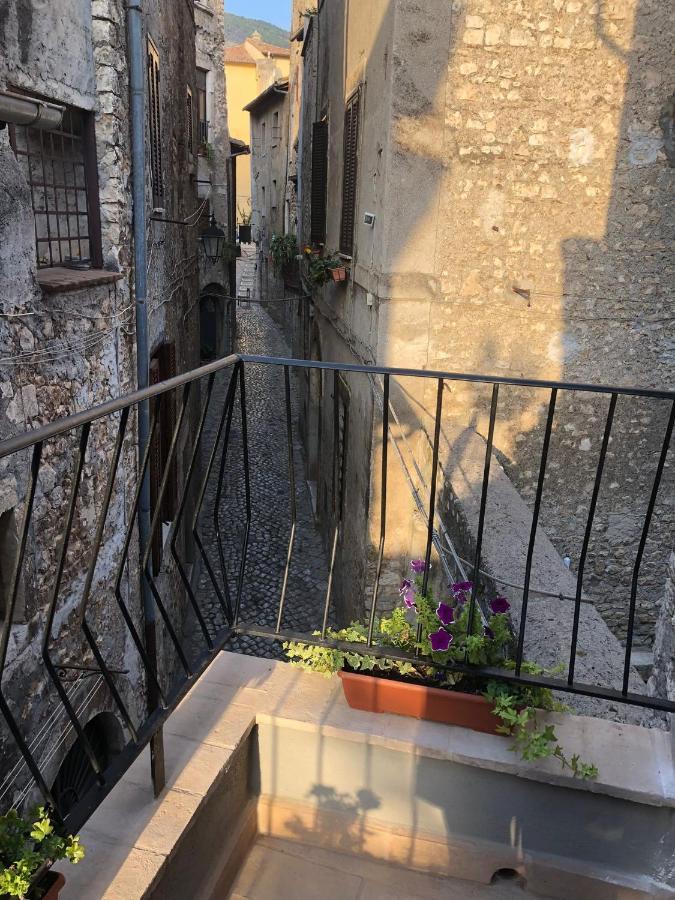 B&B Le Principesse Sermoneta Bagian luar foto