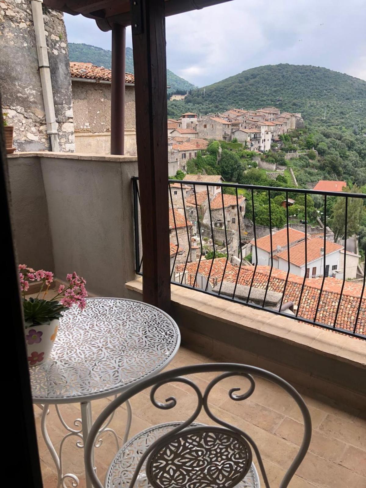 B&B Le Principesse Sermoneta Bagian luar foto
